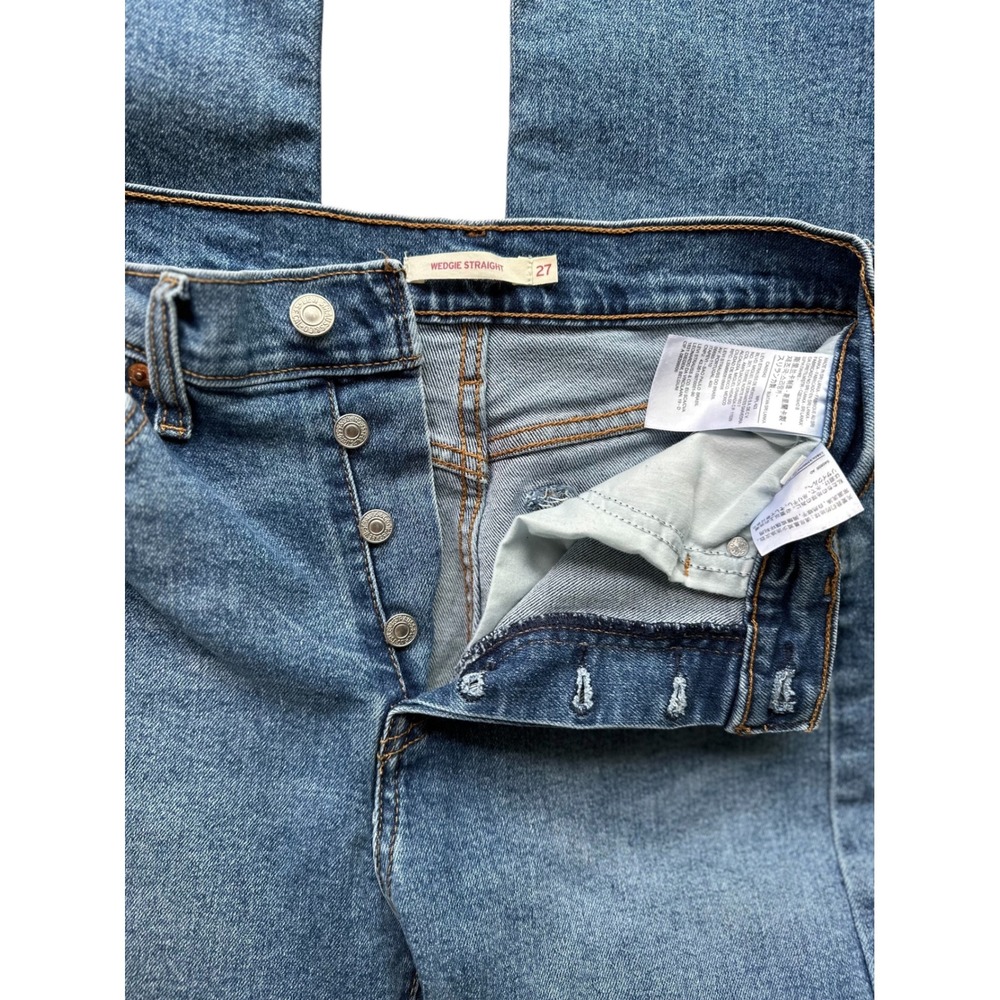 Levis Wedgie Straight High Rise Button Fly Jeans Medium Wash Blue Size 27 - Picture 4 of 8